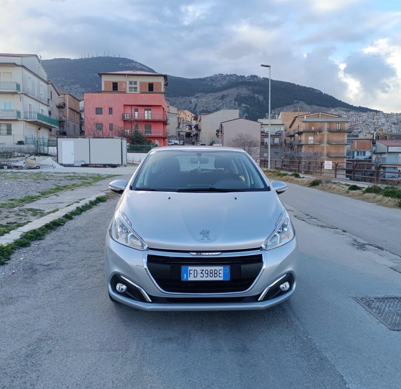 Peugeot 208 1.2 VTi 82 CV 5 porte Active