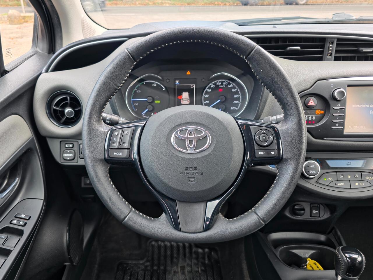 Toyota Yaris 1.5 Hybrid 5 porte Business E6 Automatico NEO 2018