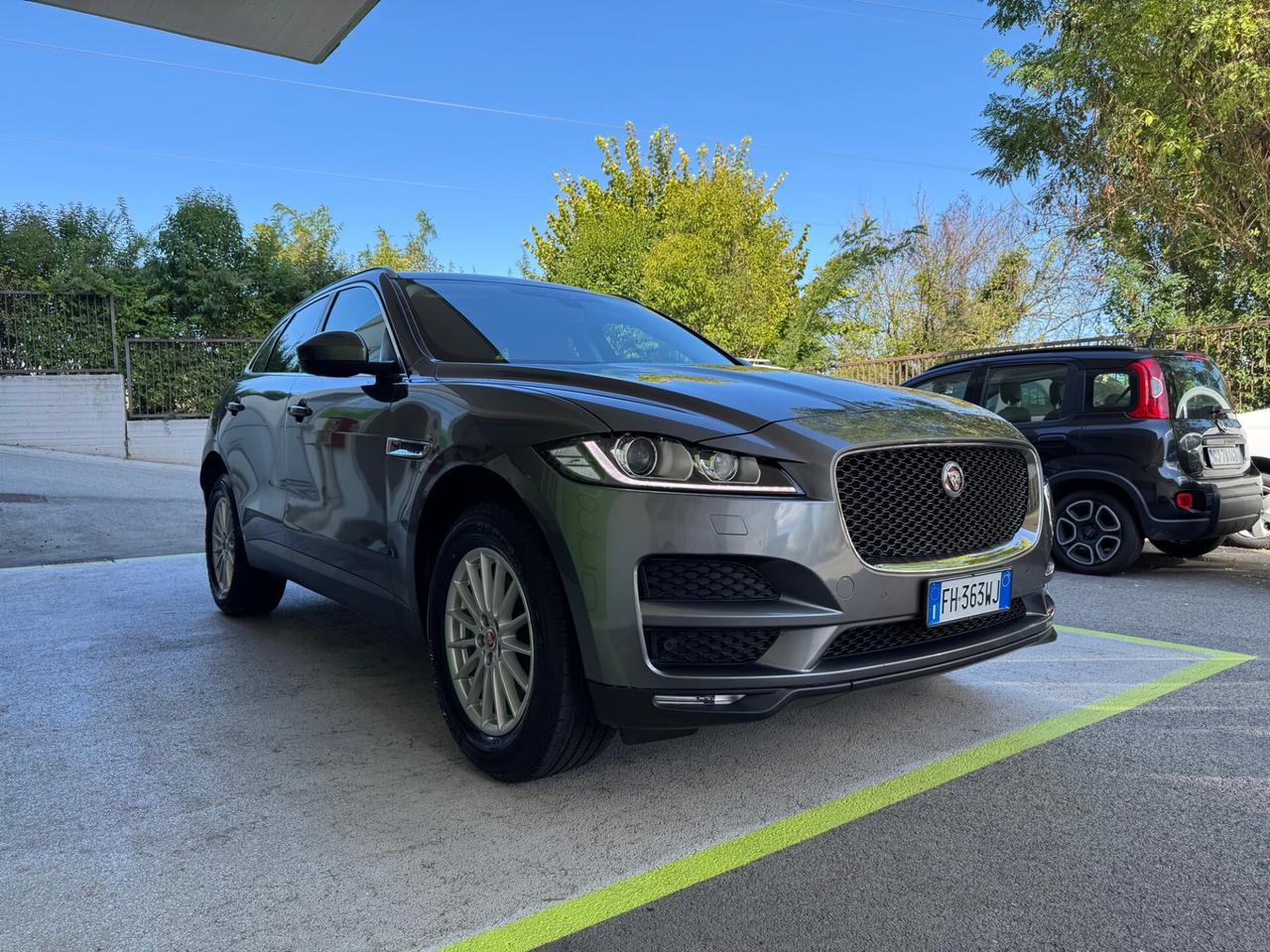 Jaguar F-Pace 2.0d Prest. AWD 180Cv GARANZIA24MESI