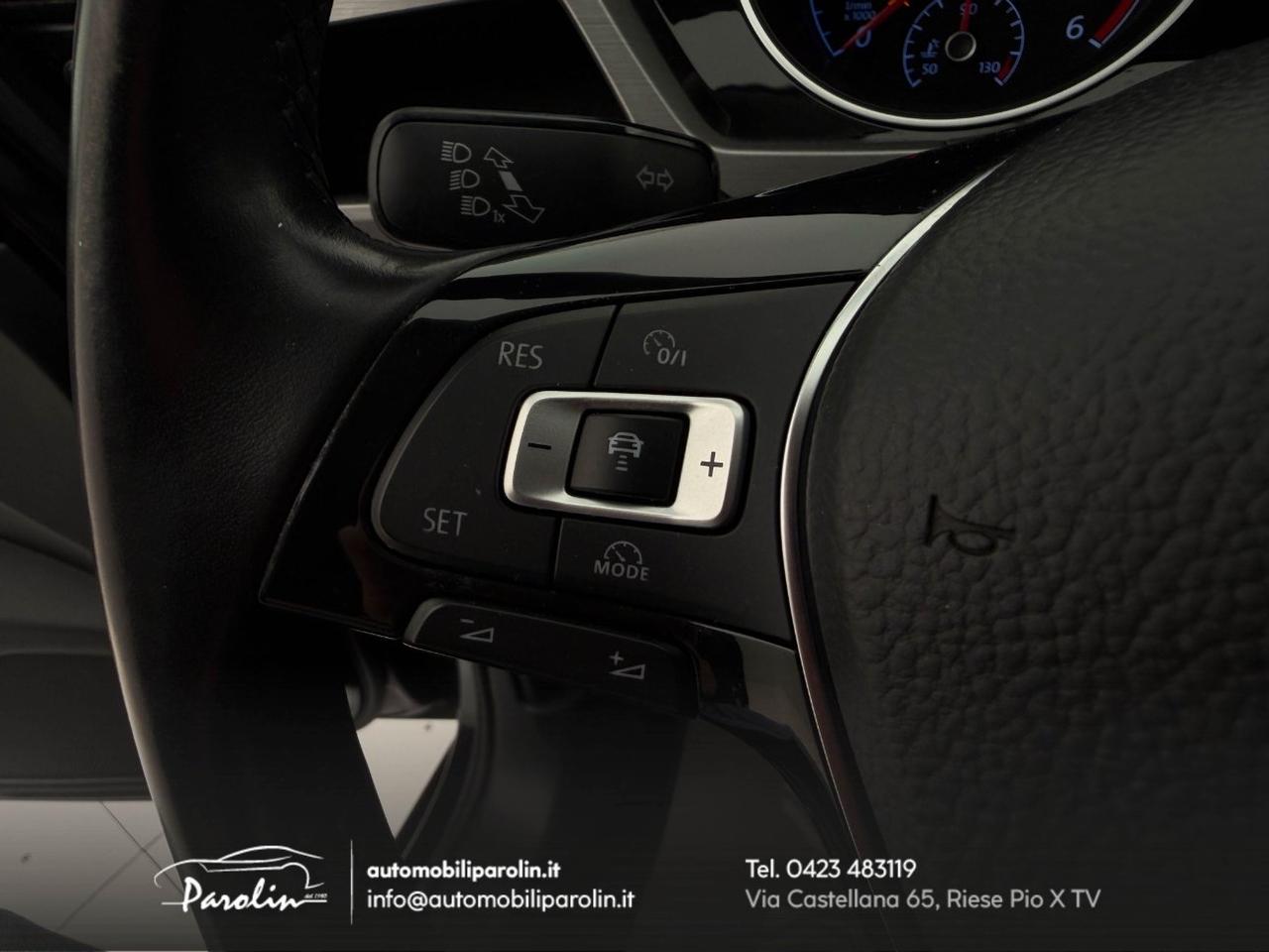 Volkswagen Touran 1.6 tdi Comfortline DSG 7 posti-ACC-Navi-Park