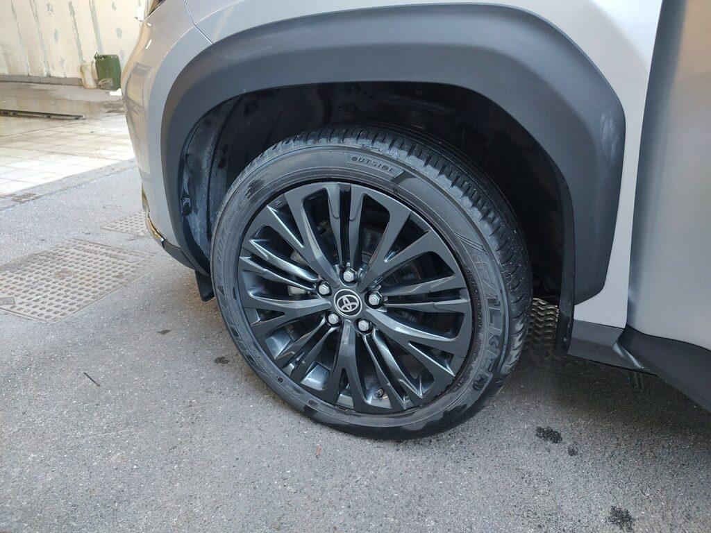 Toyota Yaris Cross 1.5 H Adventure FWD E-CVT