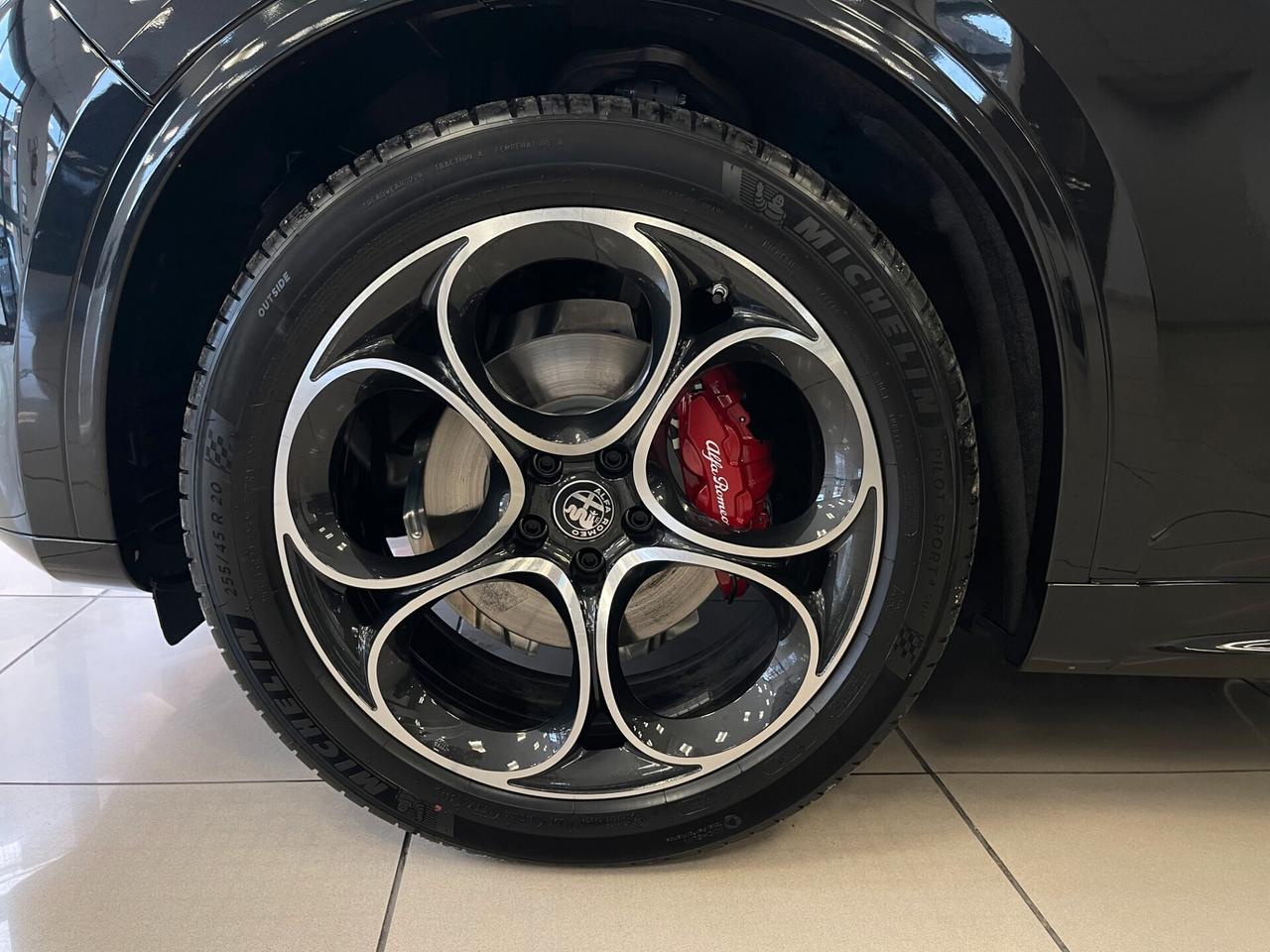 Alfa Romeo Stelvio Veloce 2.2 Q4 210cv