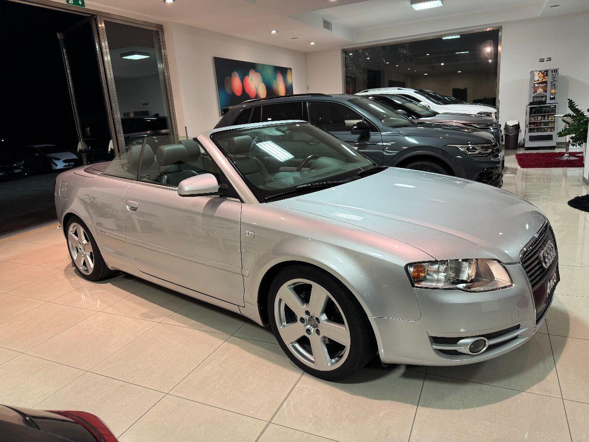 AUDI A4 2.0 TDI Cabriolet Cabrio S-LINE