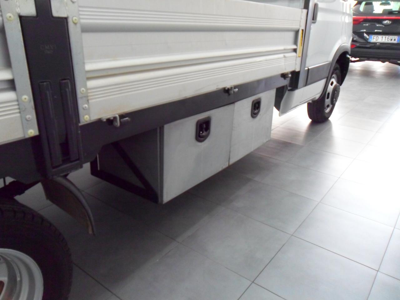 Iveco FULL OPTIONAL