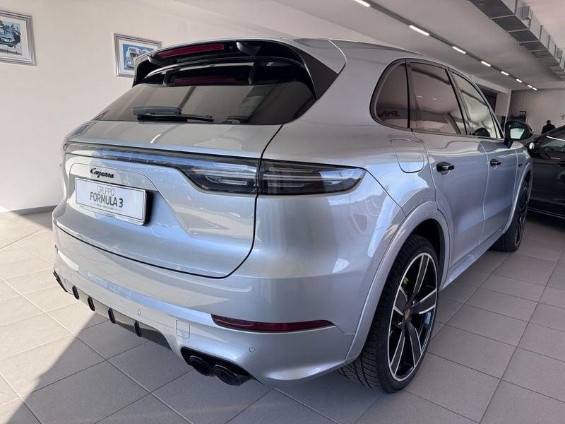 Porsche Cayenne 3.0 V6 E-HYBRID