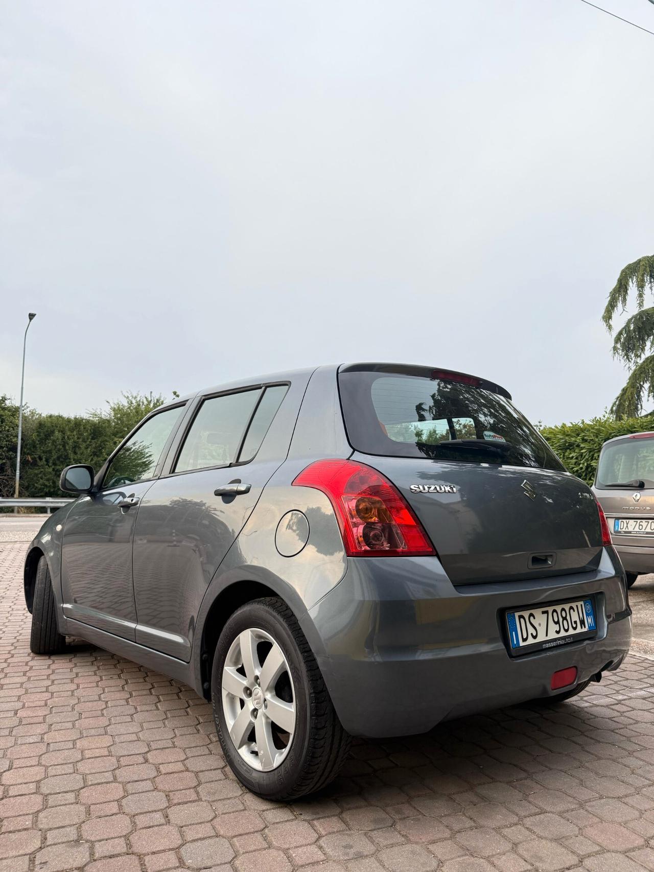 Suzuki Swift 1.3 5p. GL