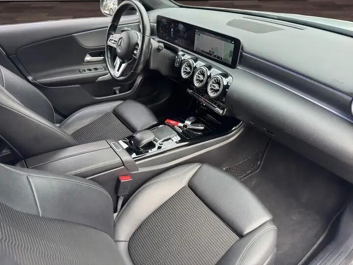 Mercedes-Benz A 180 d Sport auto~Unipro