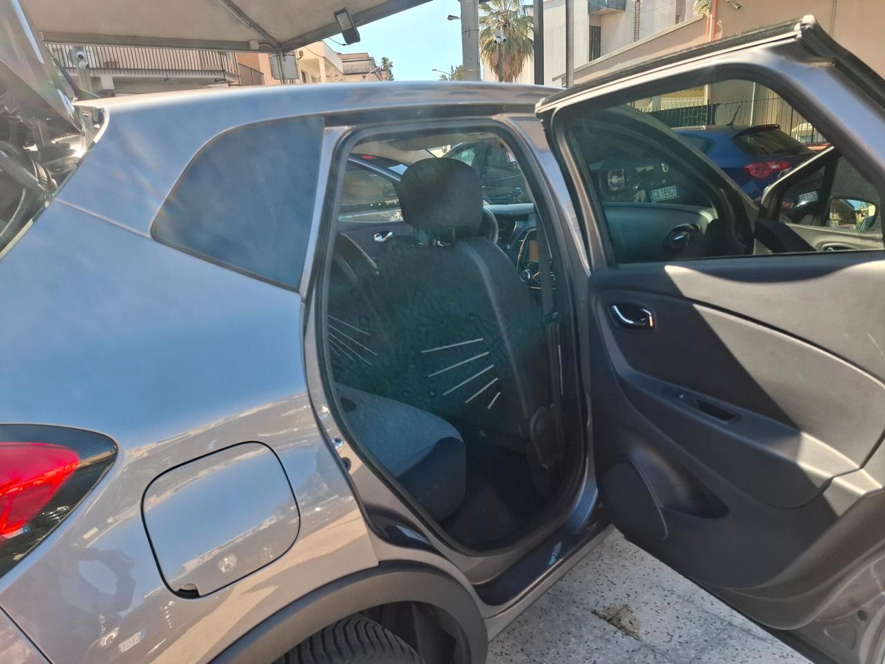 Renault Captur - 1.5 Dinamiche | Navigazione | Accesso/avviamento senza chiave | Climatizzatore