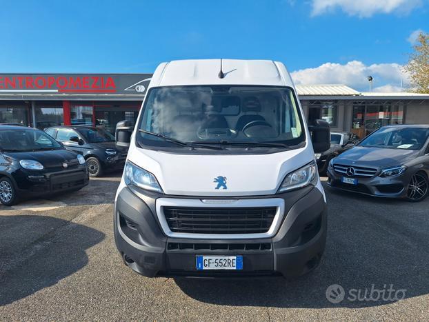 Peugeot Boxer 335 2.2 BlueHDi 140 S&S PC-TN Furgon