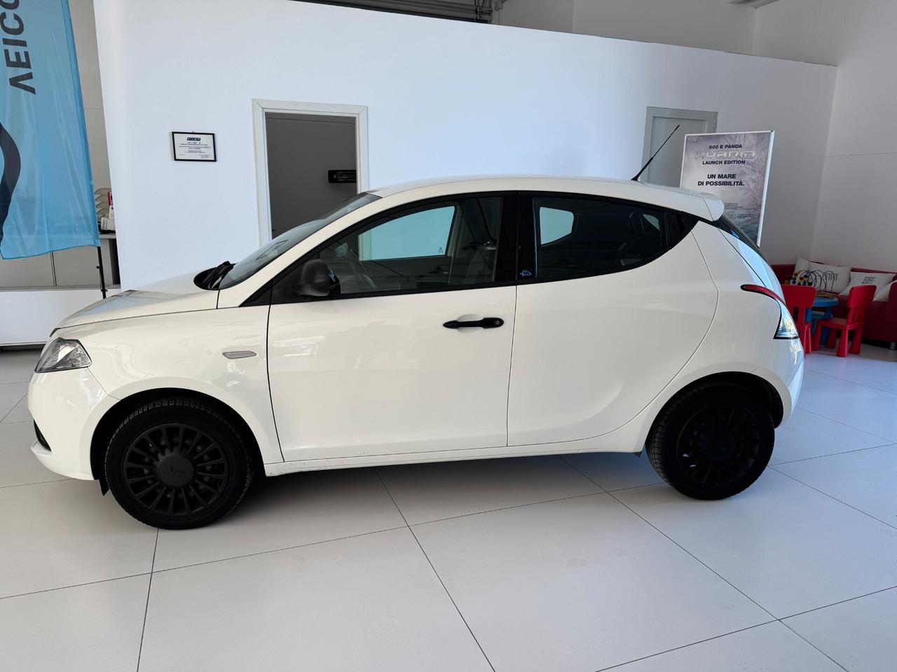 Lancia Ypsilon 1.2 69 CV 5 porte GPL Ecochic Elefantino Blu