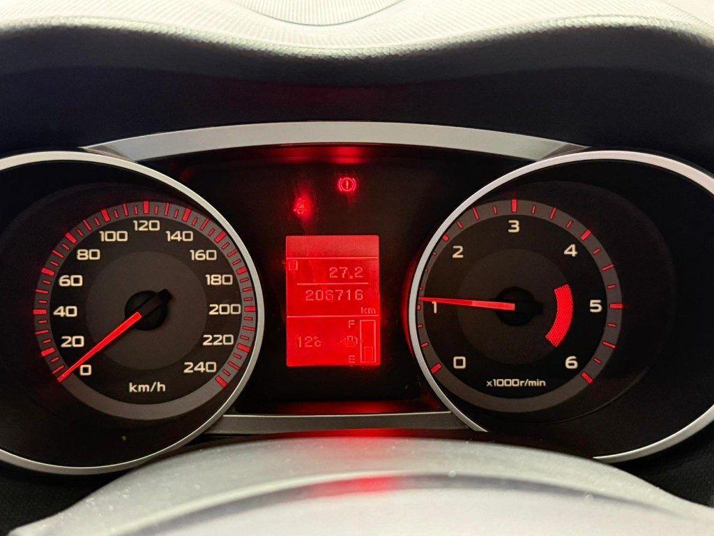 Mitsubishi Outlander 2.0 DI-D Instyle 7 p.ti DPF 7 POSTI