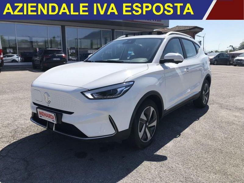 MG ZS EV Luxury 72 kWh IVA ESPOSTA * 8.700 KM!!