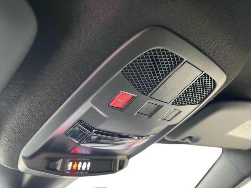Abarth 600e 54KWH Turismo 240CV - NUOVA