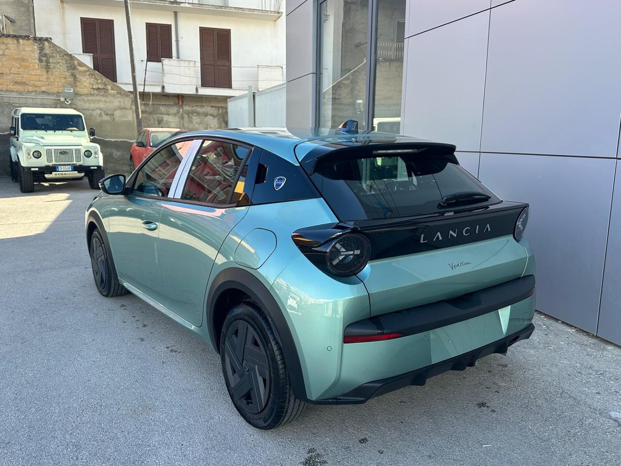 Lancia Ypsilon 1.2 mhev e-dct possibilità noleggio no scoring