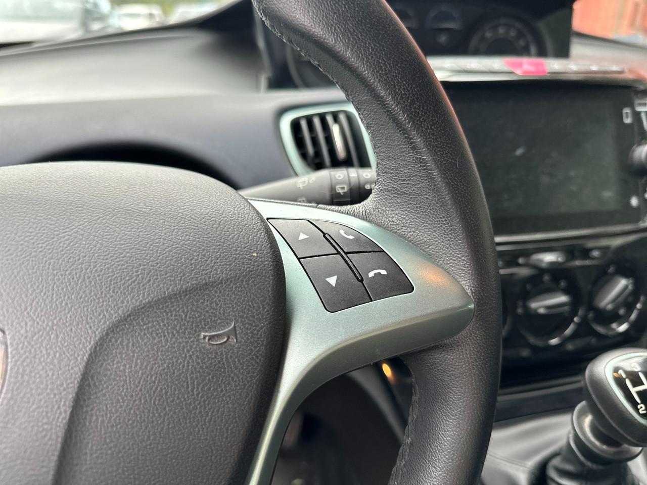 LANCIA Ypsilon III 2021 - Ypsilon 1.0 firefly hybrid Gold s&s 70cv