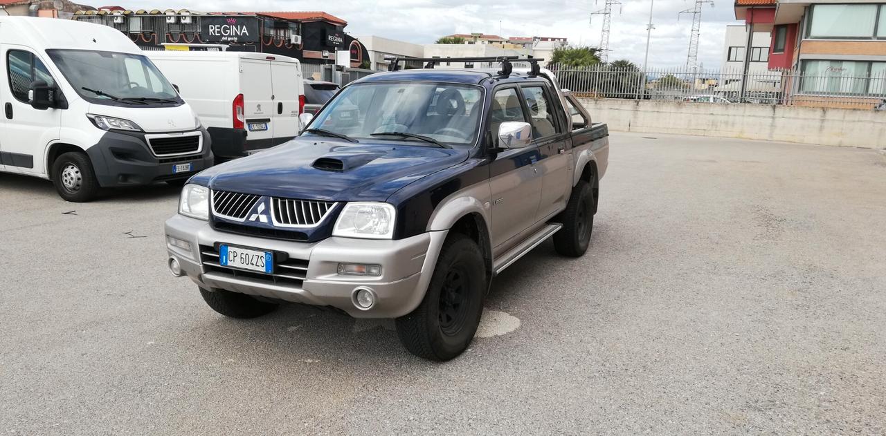 Mitsubishi L200 2.5 TD 4WD Double Cab AUT+GANCIO