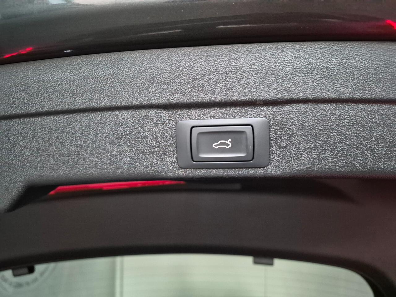 Audi A5 BERLINA 2.0 TFSI S LINE EDITION 204CV S-TRONIC MATRIX NAVI CARPLAY RETROCAM. ACC. AUTO UFFICIALE AUDI 1 PROPRIETARIO
