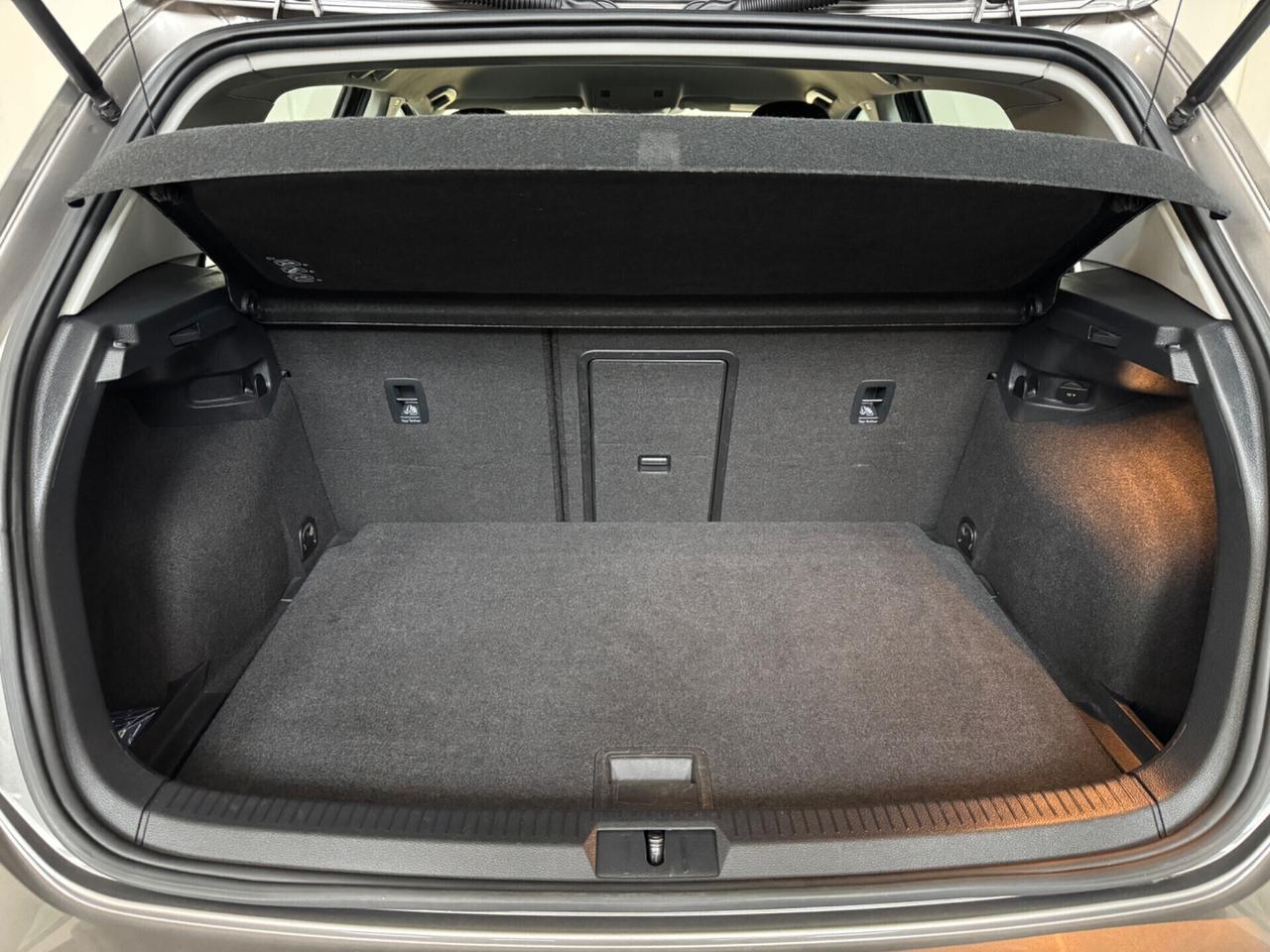 Volkswagen Golf 2.0 TDI 5p. Highline BlueMotion Technology