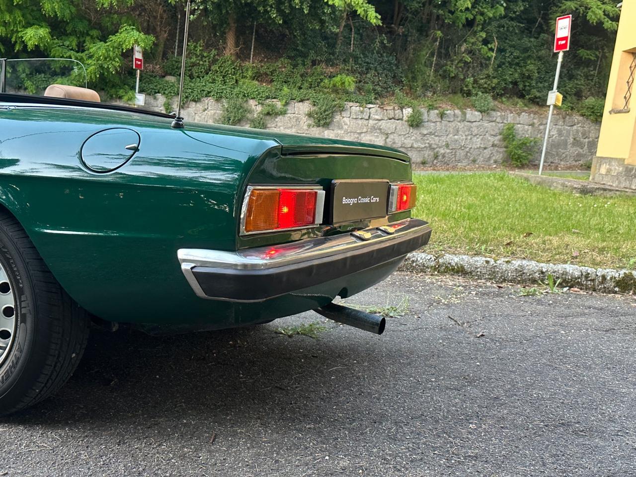 Alfa Romeo Spider 1600 Junior (Coda Tronca) Verde Pino Service Book Matching Specification