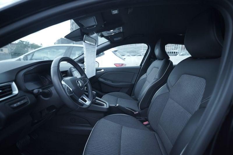 Renault Clio 1.6 E-Tech hybrid Intens 140cv auto my21