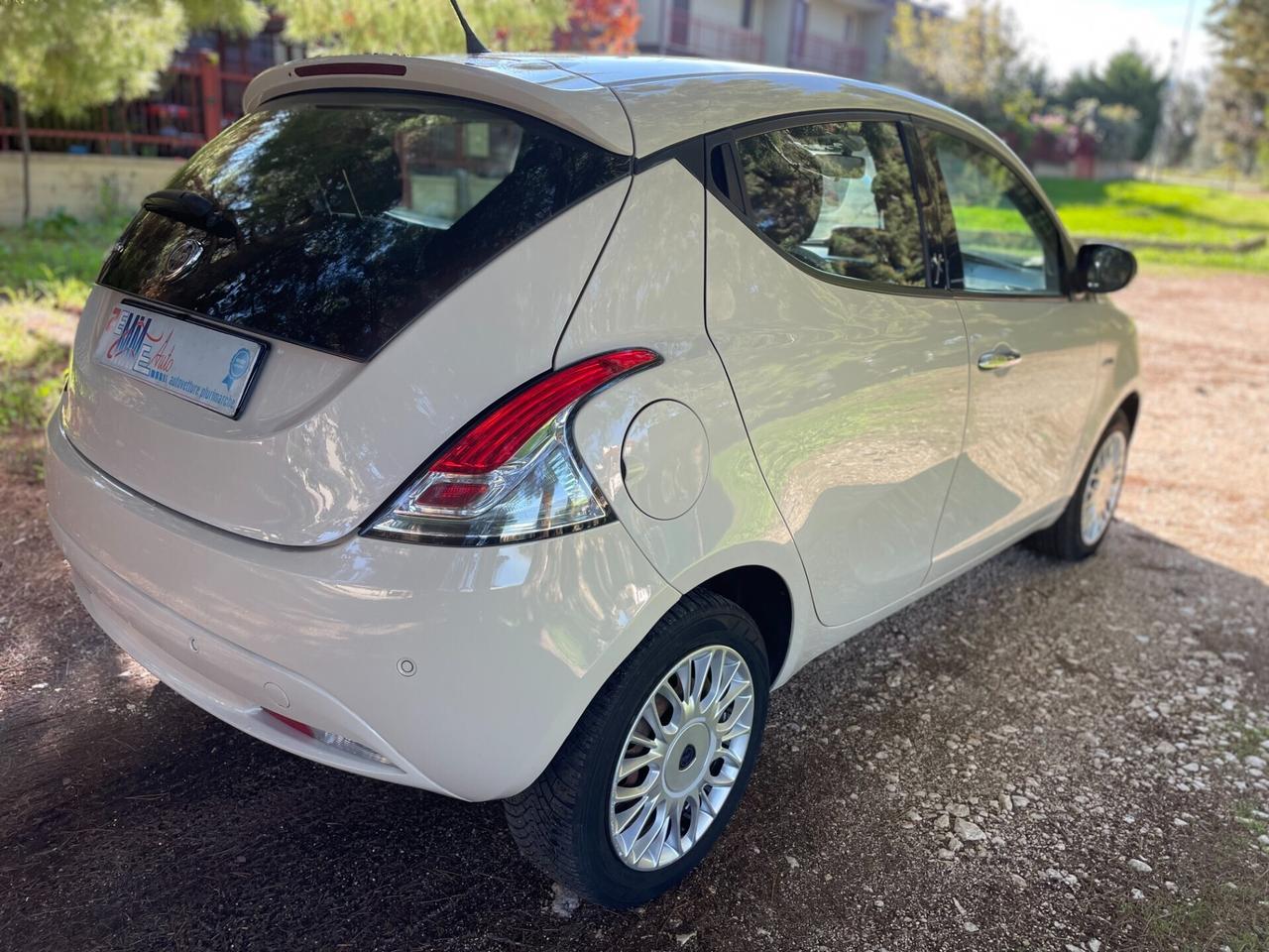 Lancia Ypsilon 1.3 MJT 16V 95 CV 5 porte S&S Gold