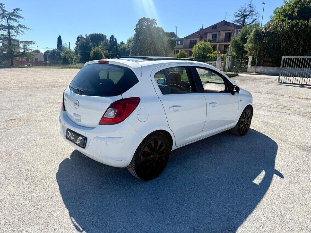 Opel Corsa 1.2 Benzina NEOPATENTATI UNIPROPRIETÀ