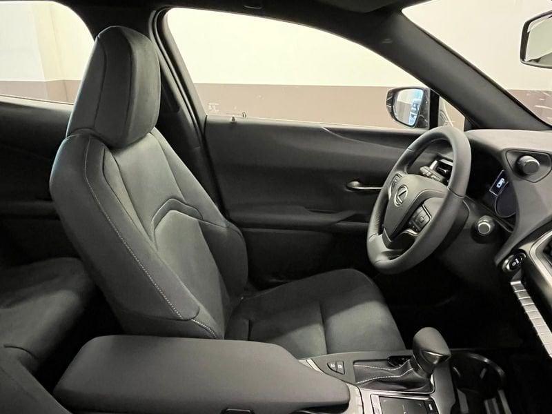 Lexus UX UX Hybrid Executive