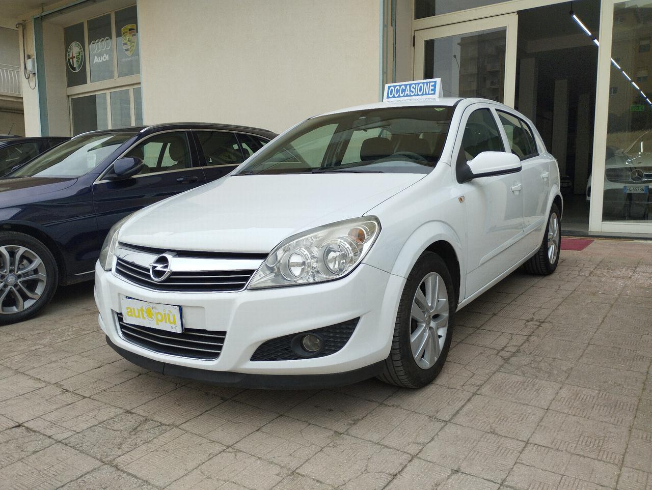 Opel Astra 1.3 CDTI 5 porte Enjoy