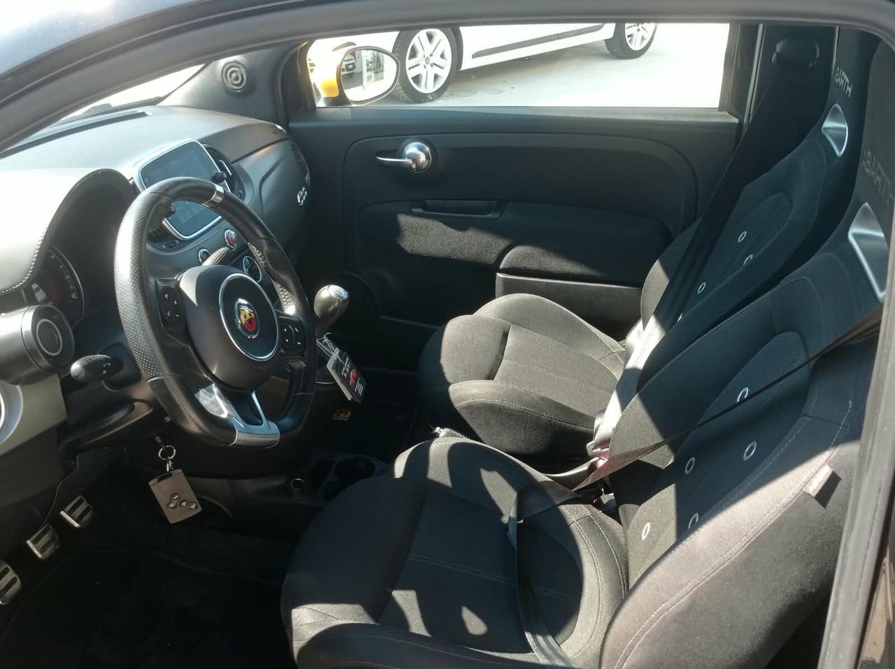 Abarth 595 1.4 Turbo T-Jet 160 CV Pista