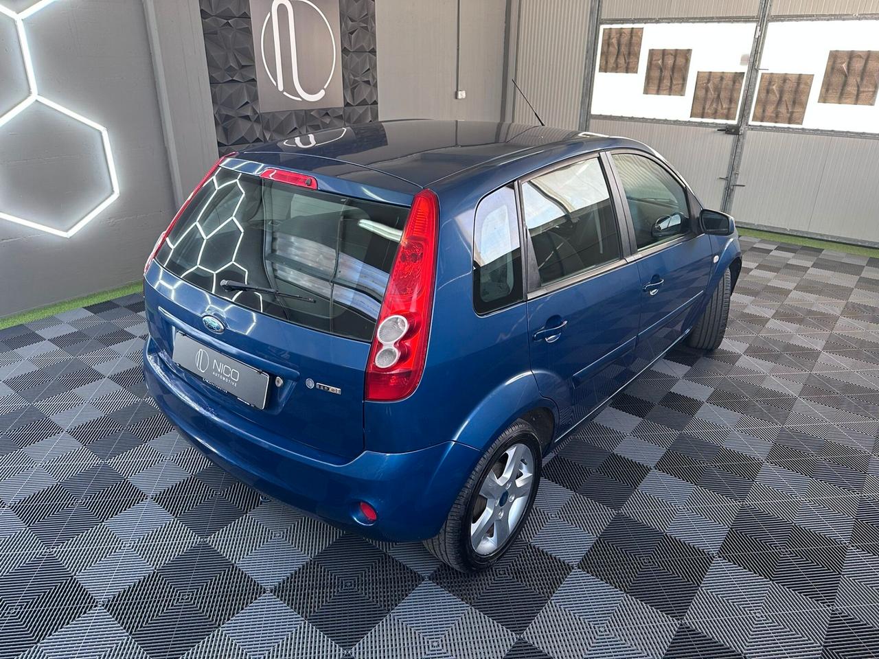 Ford Fiesta 1.4 TDCi 5p. Titanium