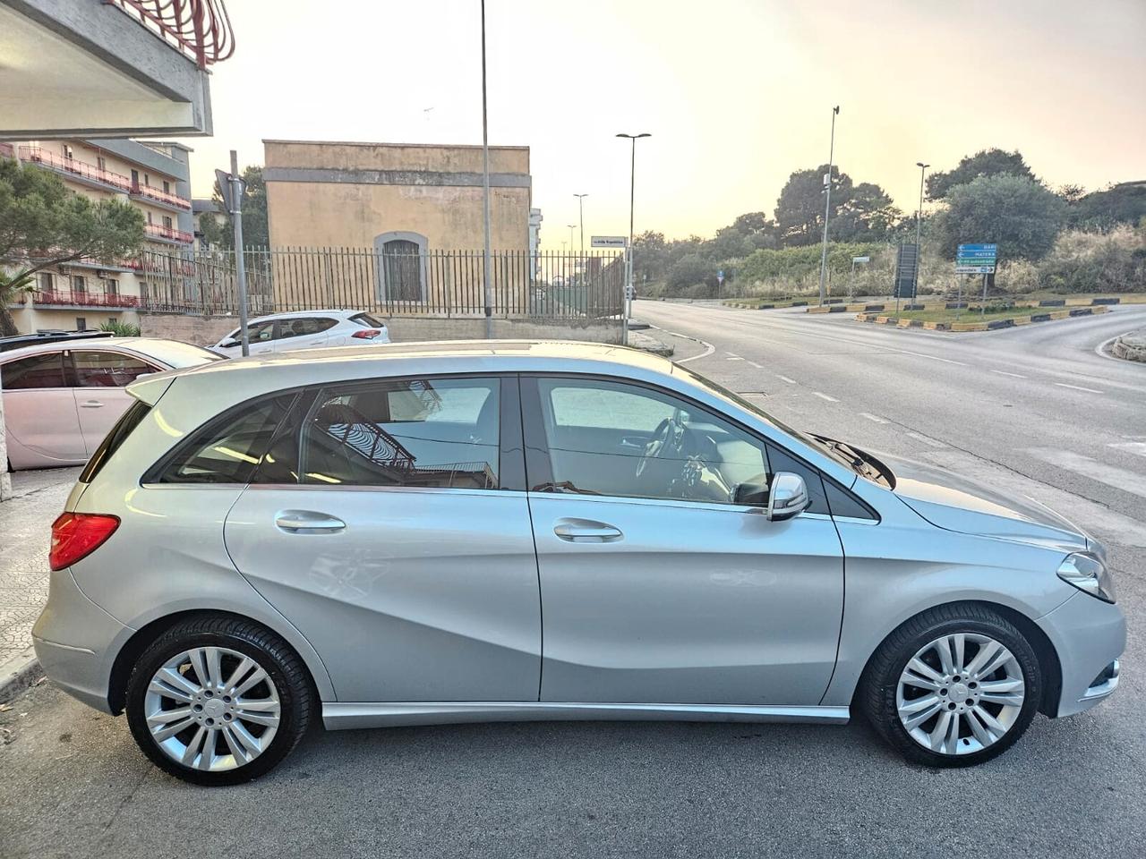Mercedes-Benz Classe B 180 CDI Executive RETROCAMERA