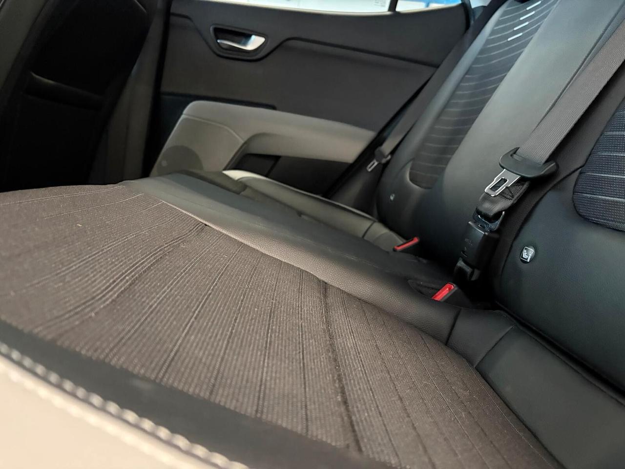 Kia Stonic BLACK EDITION 1.0 T-GDi 100 CV MHEV MT