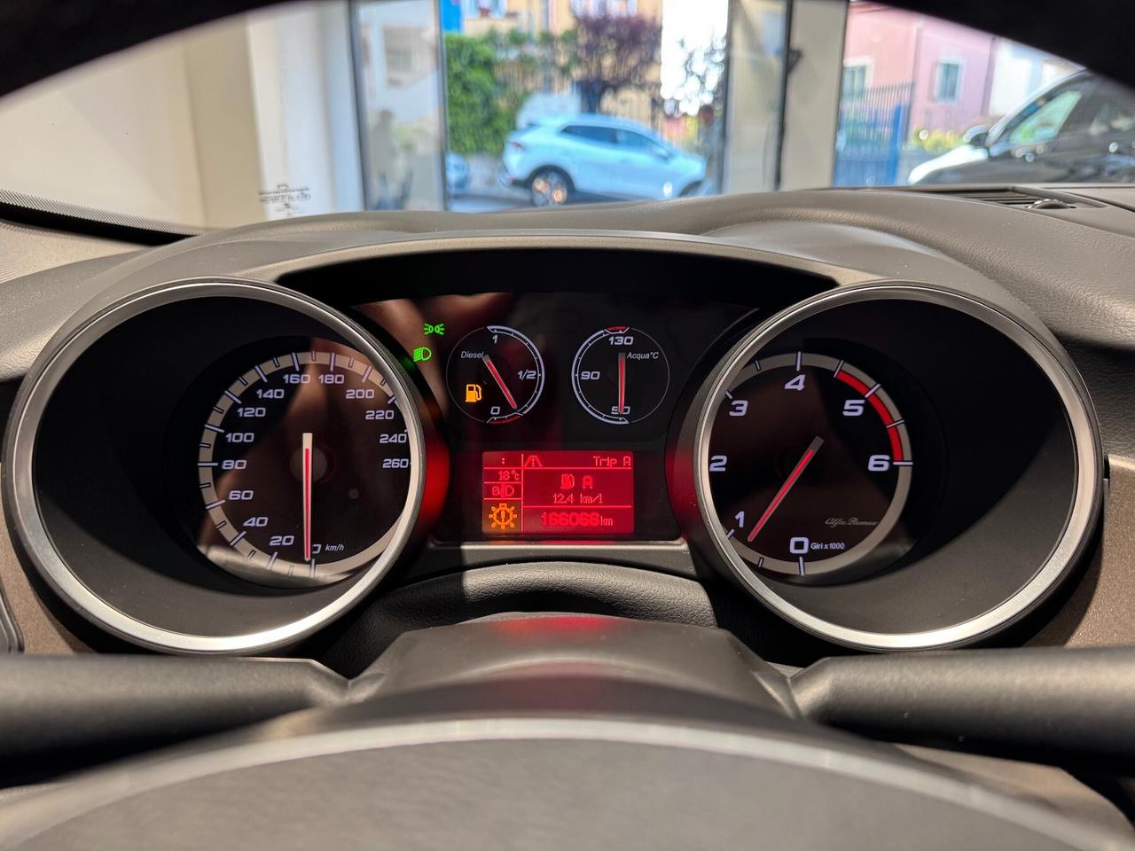 Alfa Romeo Giulietta 1.6 JTDm-2 105 CV Distinctive