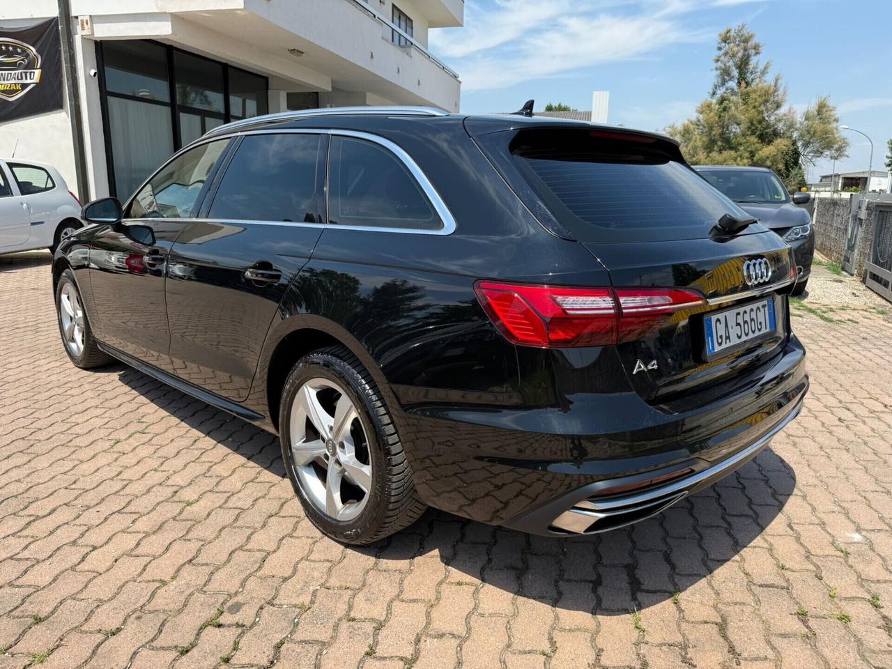 Audi A4 Avant 40 TDI S tronic S line edition