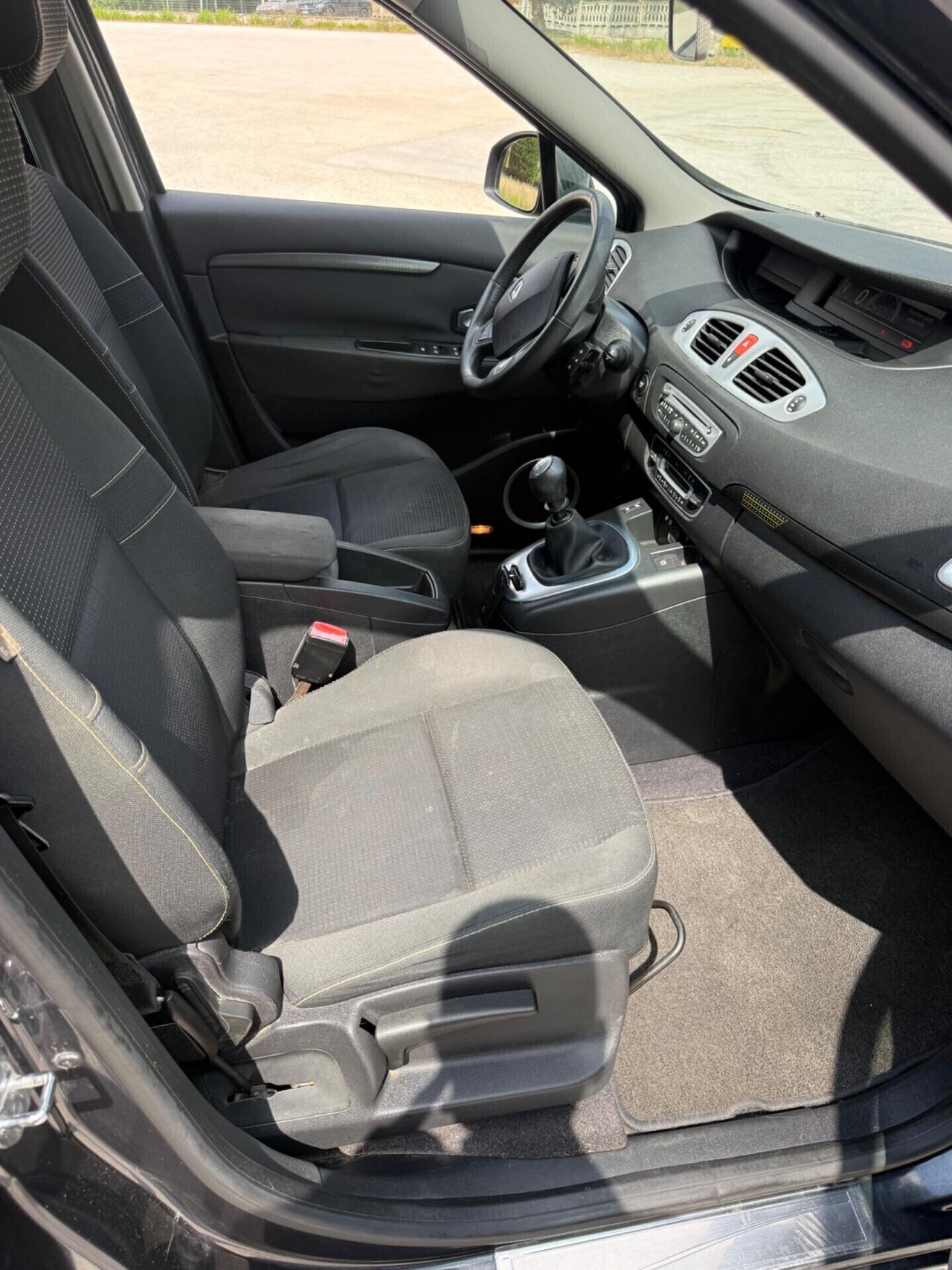 Renault scenic 7posti 1.9 DCi 130milaKM unipro