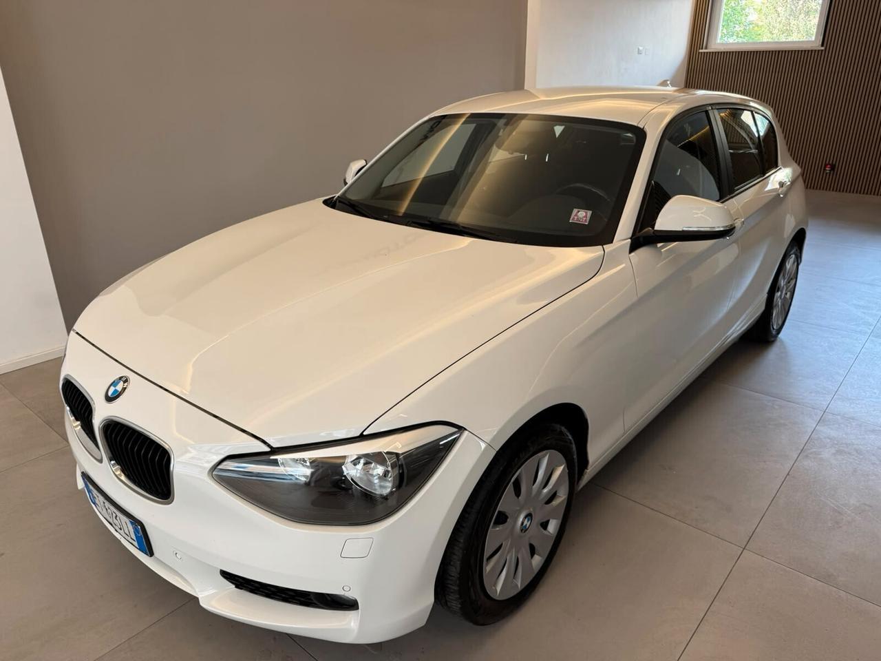 BMW 114D 5PORTE UNIQUE RESTYLING FULL NEOPATENTATI GARANZIA PERMUTE