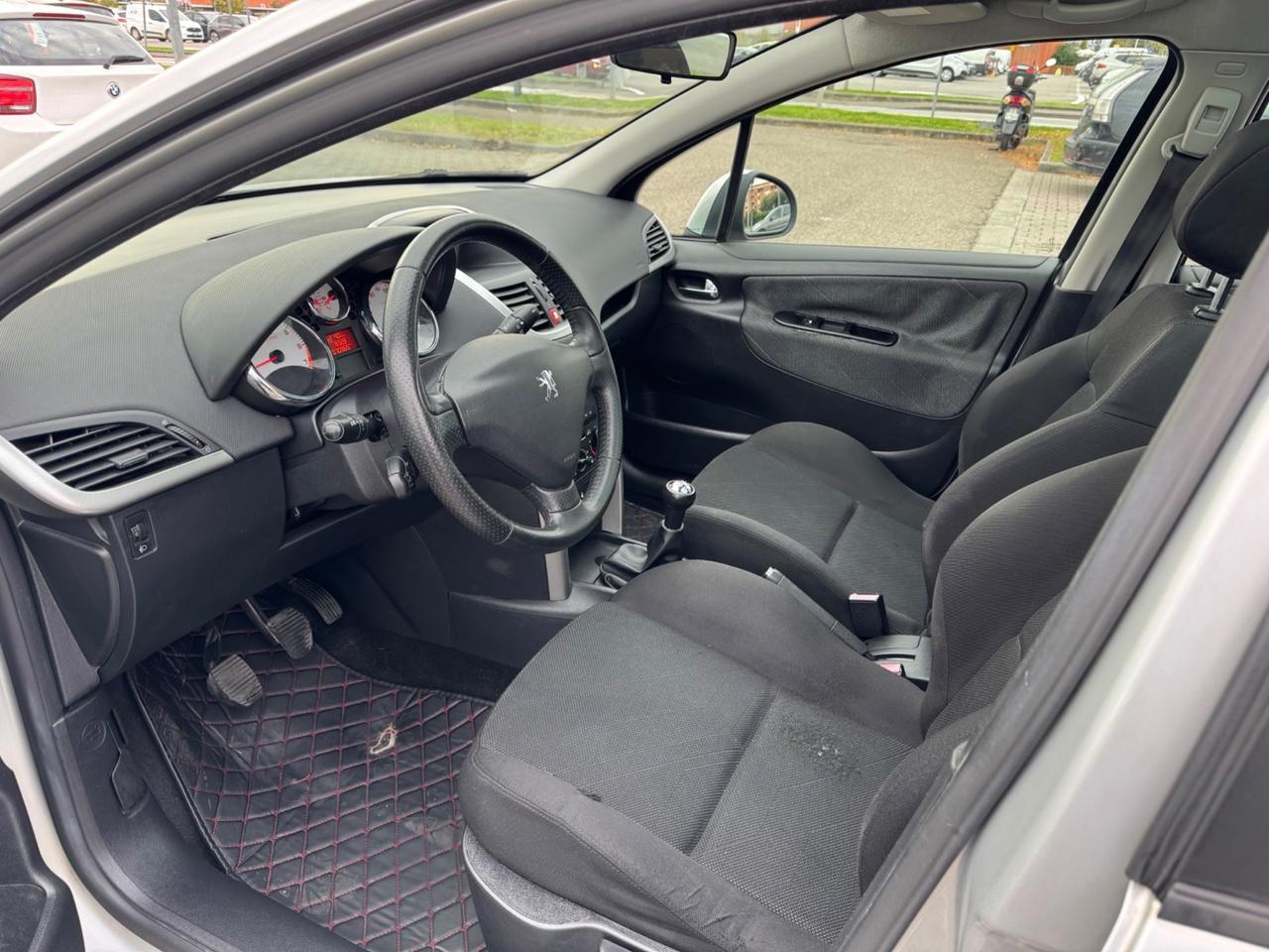 Peugeot 207 1.4 VTi 95CV SW XS Ciel 2008 Full optional