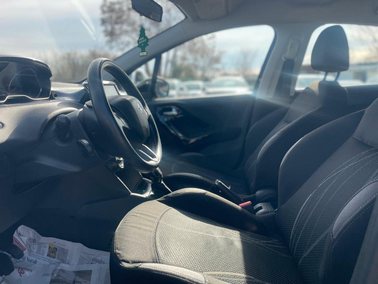 Peugeot 208 PureTech 82 3 porte Access