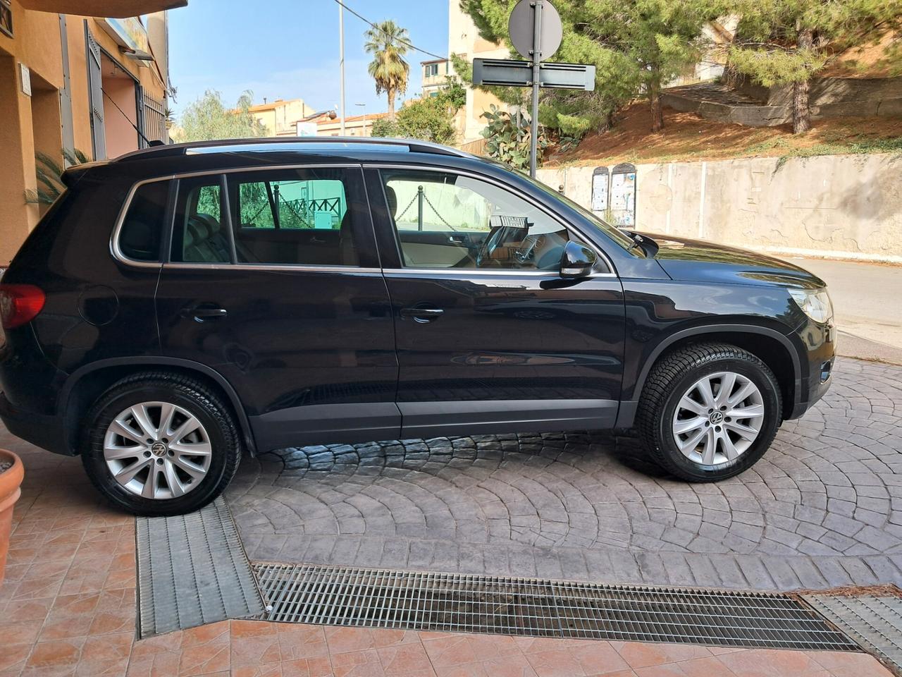 Volkswagen Tiguan 2.0 TDI 170 CV DPF Sport & Style (18°)