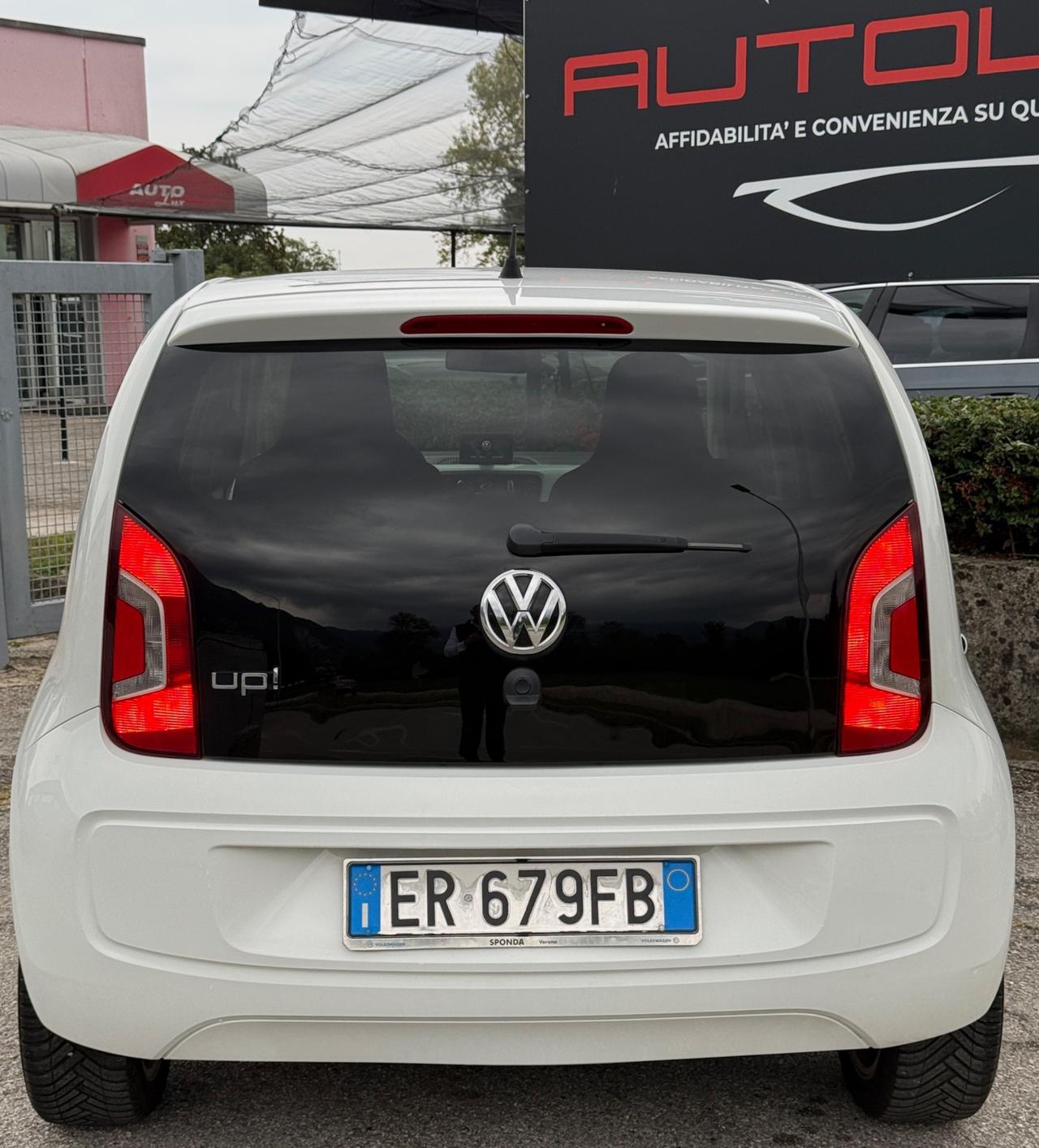 Volkswagen up! 1.0 75 CV 5p WHITE NEOPATENTATI