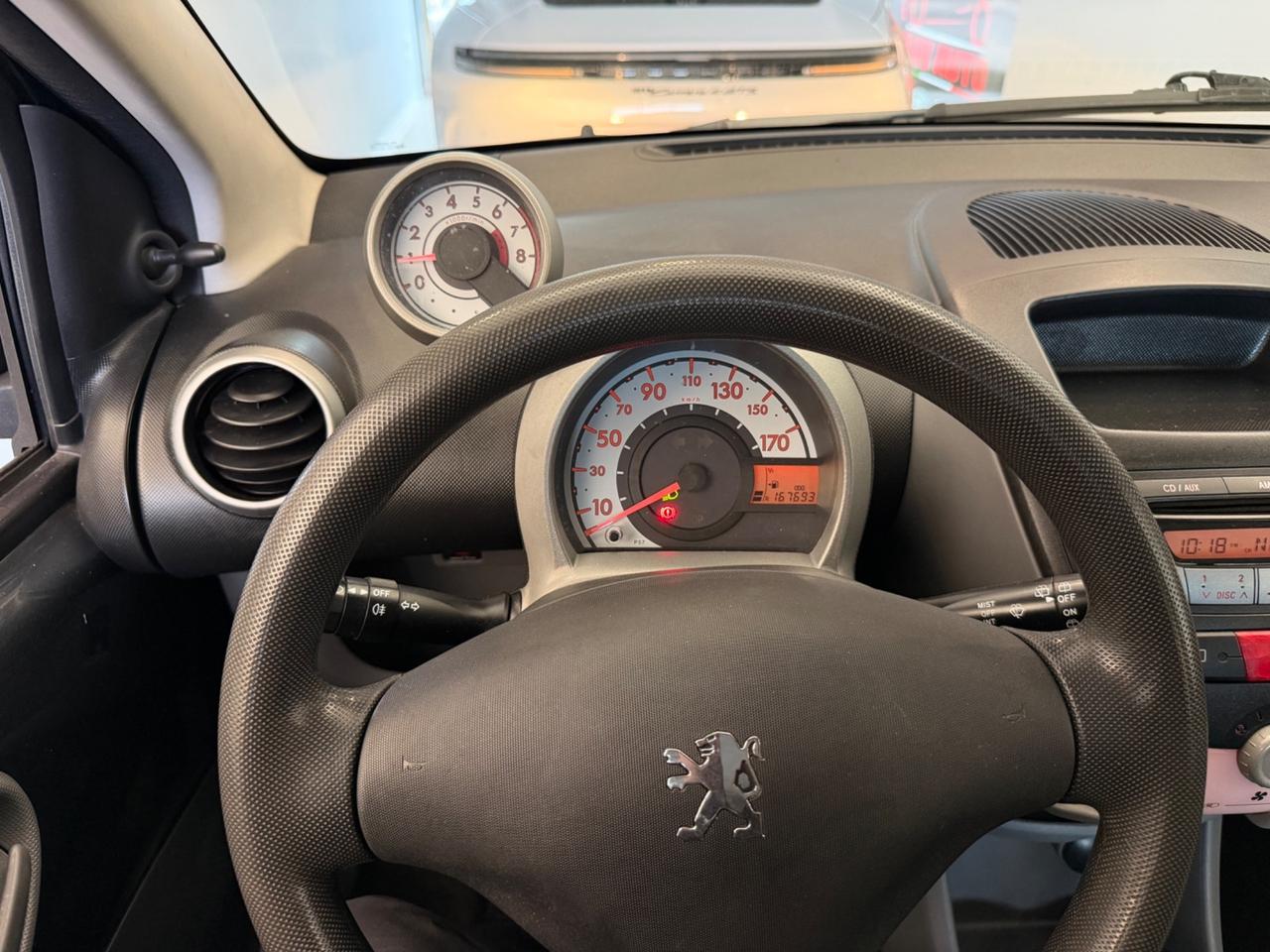 PEUGEOT 107 ('05'-'14') 107 1.0 68CV 5P SWEET YEARS (50 KW) Ok. neopatentati