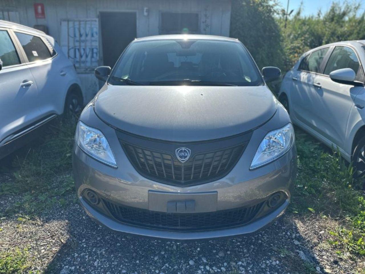 LANCIA Ypsilon III 2021 - Ypsilon 1.0 firefly hybrid Silver s&s 70cv