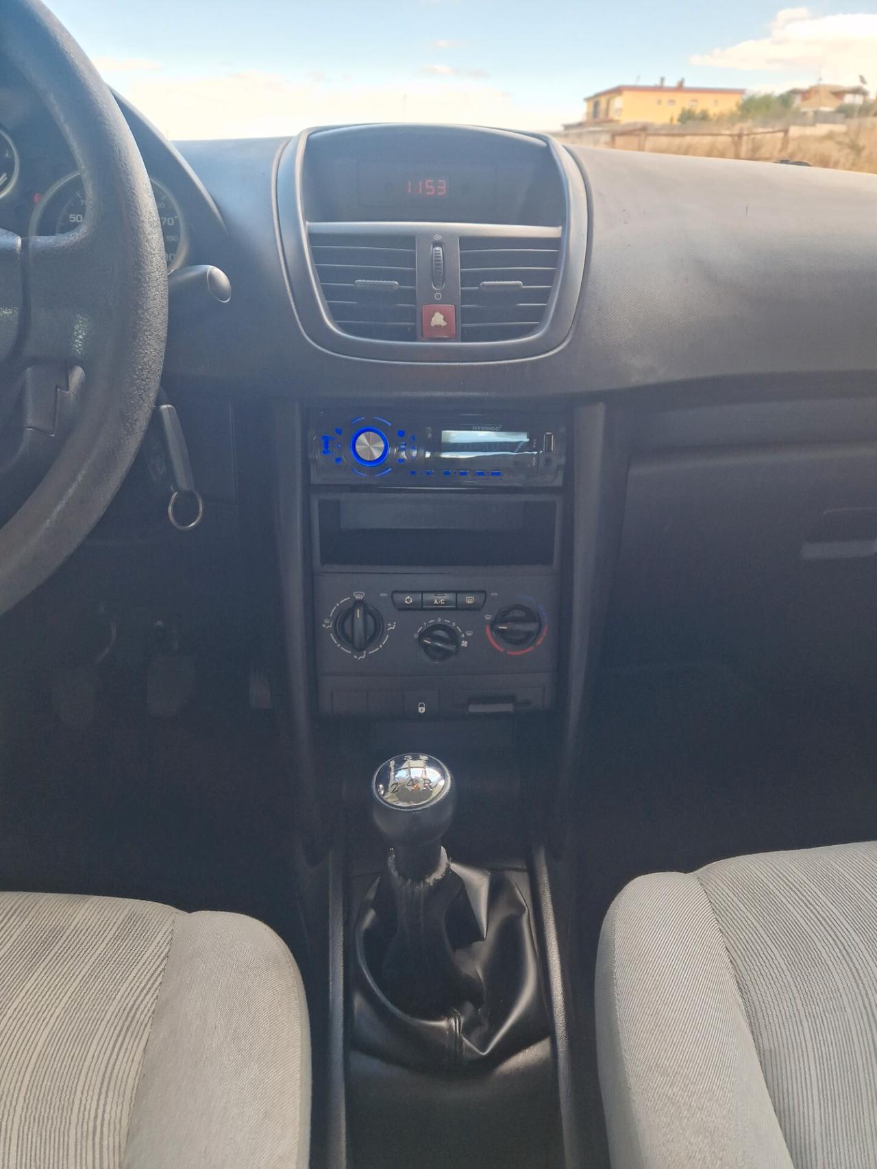 Peugeot 207 1.4 HDi 70CV 5p. X Line