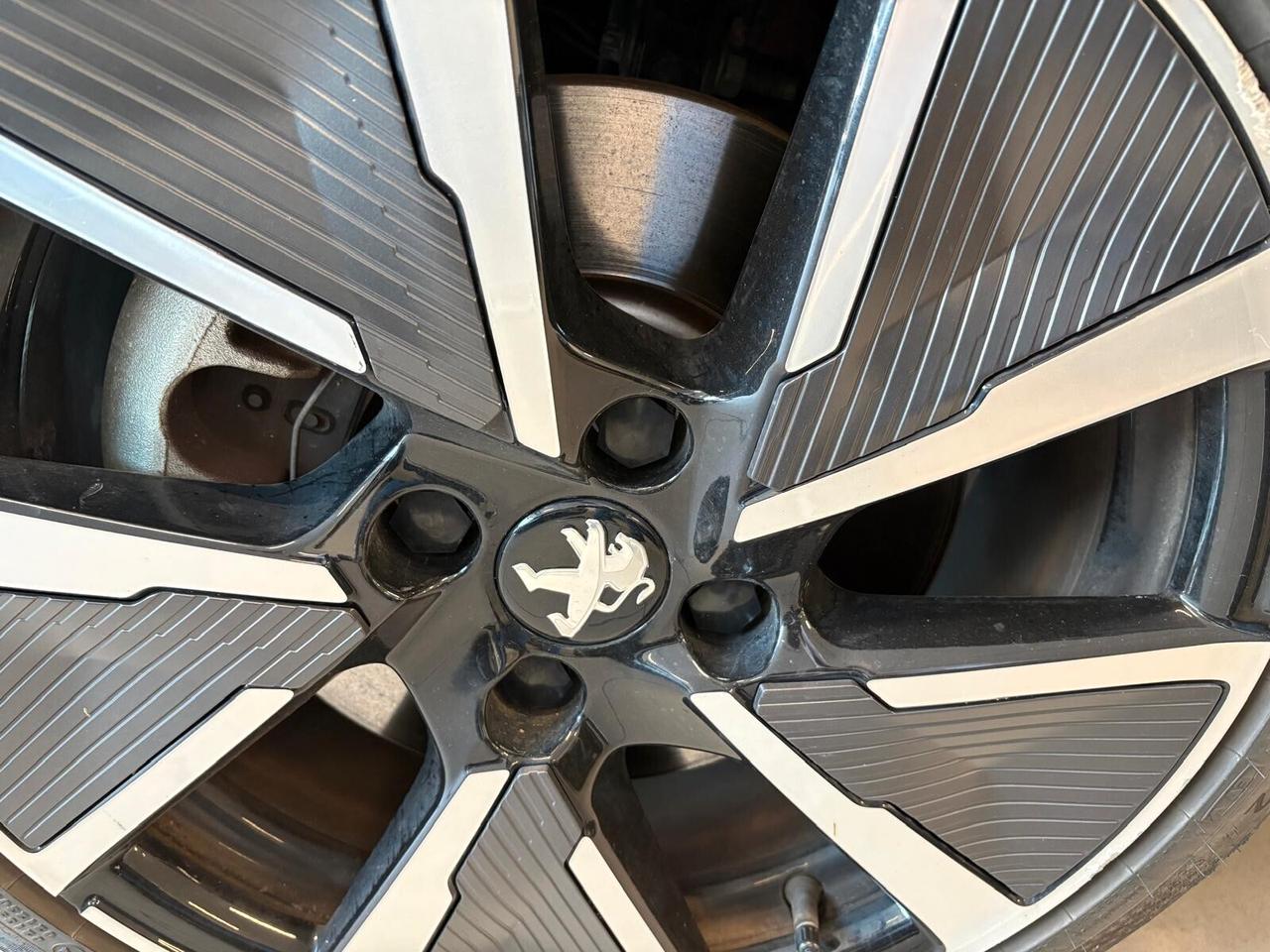 Peugeot 208 GT Line motore elettrico 5 porte SPOTICAR