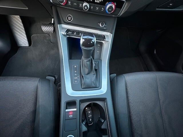 Audi Q3 35 2.0 TDI 150cv S tronic S LINE