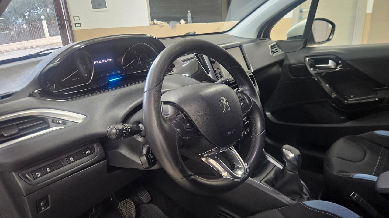 Peugeot 208 1.4 HDi 68 CV 5 porte Allure