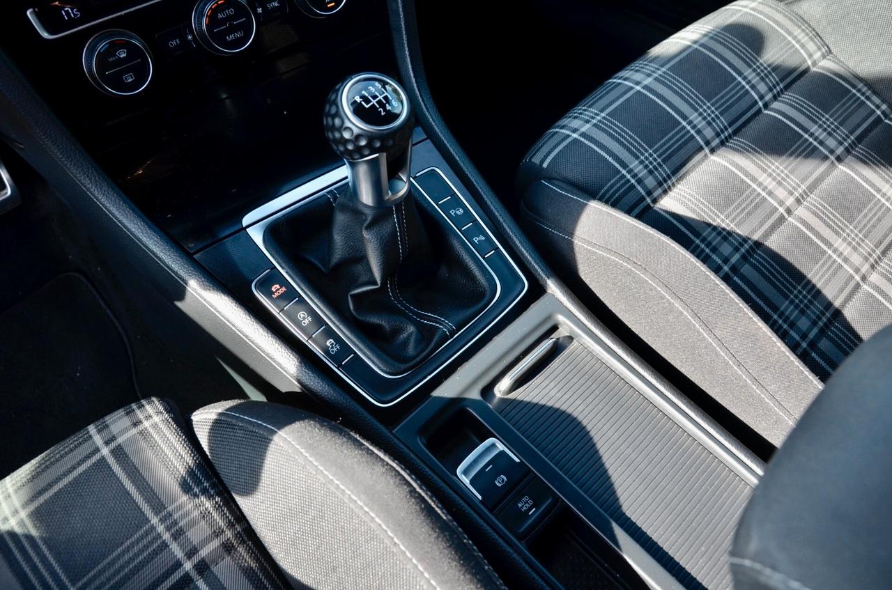 VOLKSWAGEN GOLF 5p 2.0 TDI GTD SPORT&SOUND 184cv, HI-FI DYNAUDIO, DRIVE MODE, XENO, 18", PERMUTE