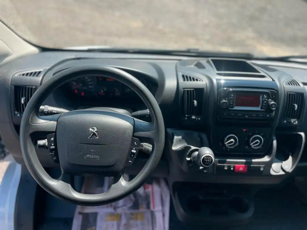 Peugeot Boxer 2.2 BlueHDi 140CV L3H2