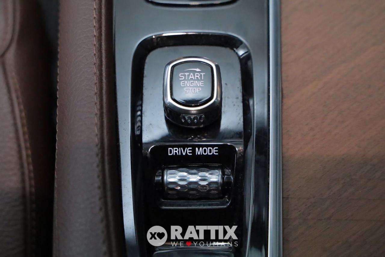 Volvo XC90 2.0 B5 Momentum Pro AWD Geartronic