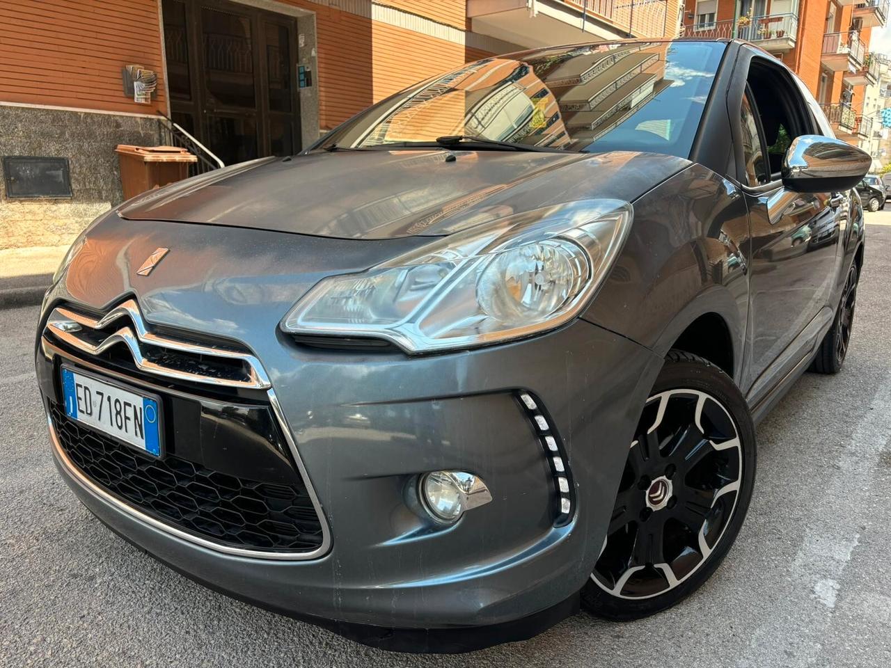 Ds DS3 3 1.6 THP 155 JUST BLACK